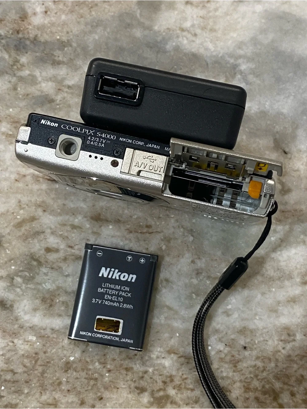 Nikon Coolpix S4000 12MP Silver VTG CCD Touch Screen Camera Box Bundle Tested